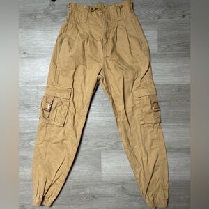 Forever 21 Women's Tan Cargo Pants